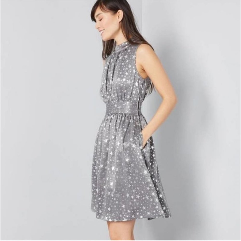ModCloth Silver Star-Print Midi Dress
